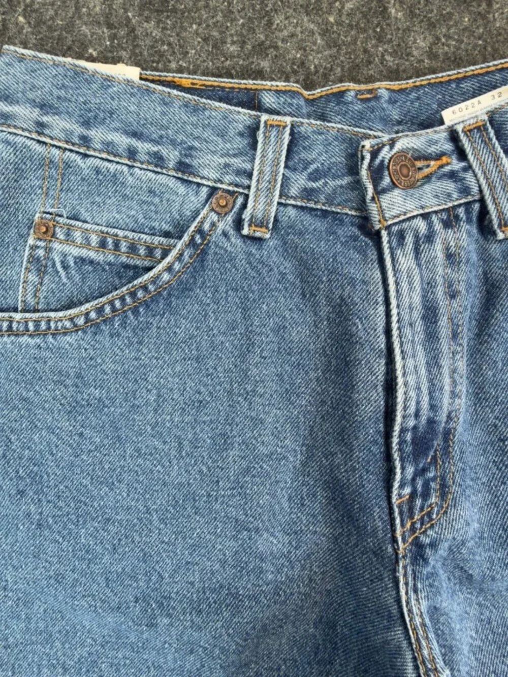 Levi's 562 Loose Fit Shorts Boys W27 Blue Denim Vintage Style NWT